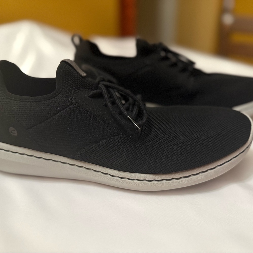 Clarks cushion soft Men's Black Sneakers size 13 - Picture 3 of 8